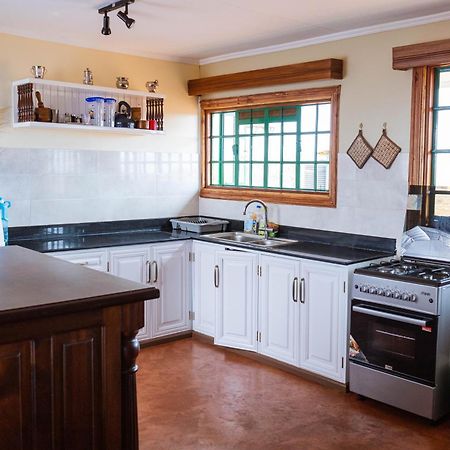 Wild Amboseli Ndovu Cottage. Luaran gambar