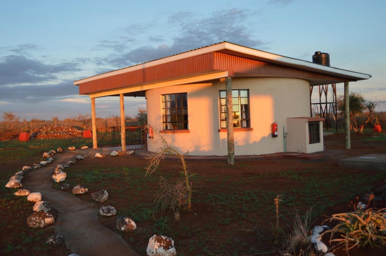 Wild Amboseli Ndovu Cottage. Luaran gambar