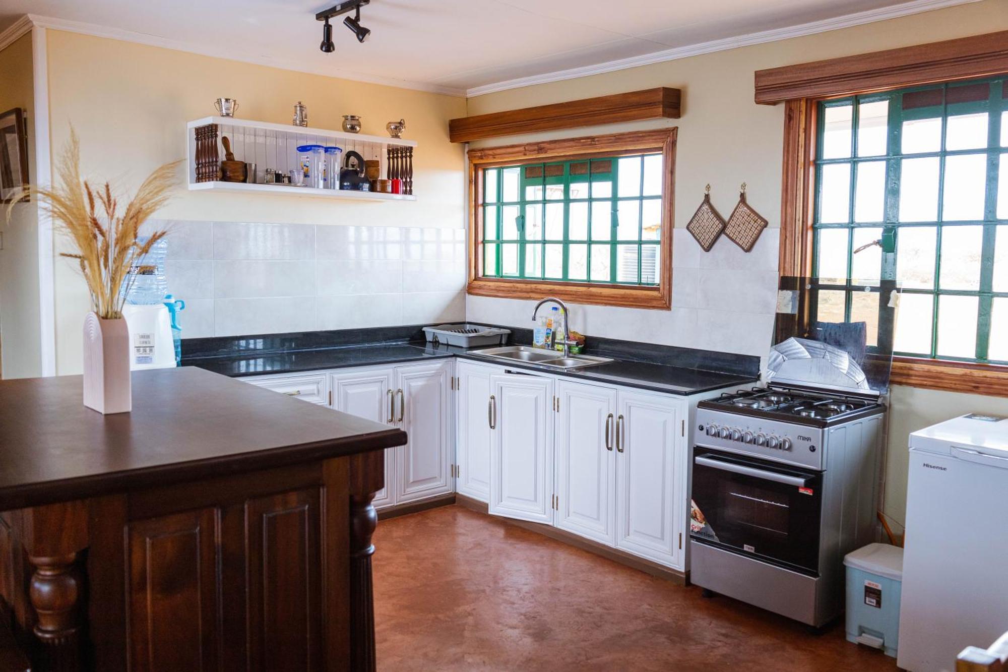 Wild Amboseli Ndovu Cottage. Luaran gambar